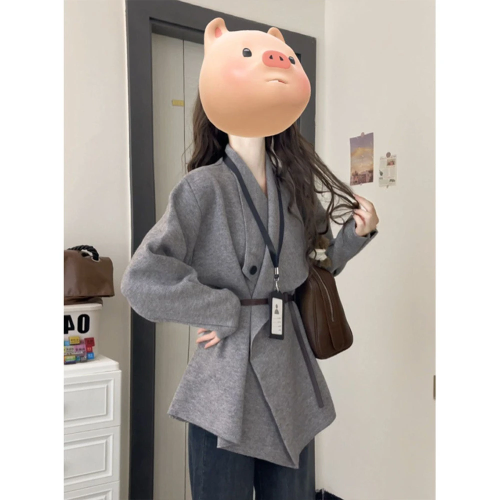 灰色翻领毛衣外套女秋2025新款慵懒高级感腰带收腰开衫上衣