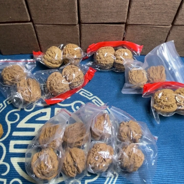 文玩核桃把件全品四座楼40