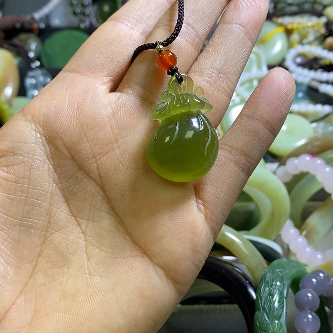 未镶嵌岫玉手镯挂件