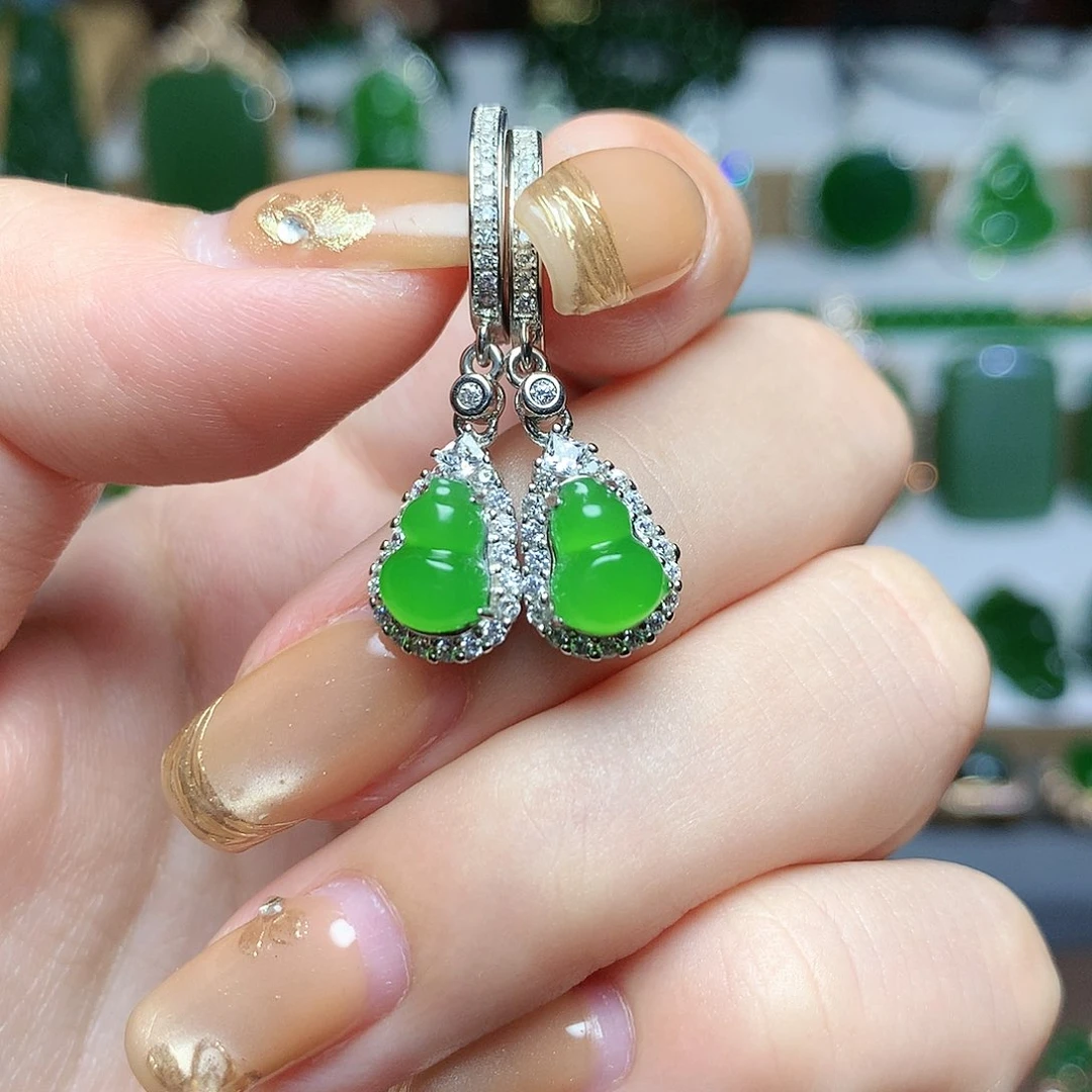 未镶嵌和田玉（碧玉）耳饰