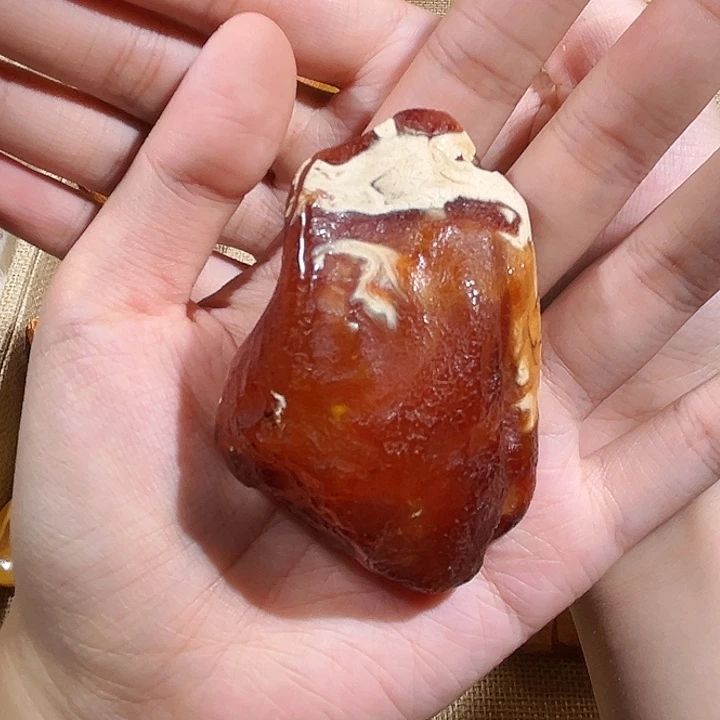 琥珀颈饰未镶嵌蜜蜡全皮手把（打孔不退换）