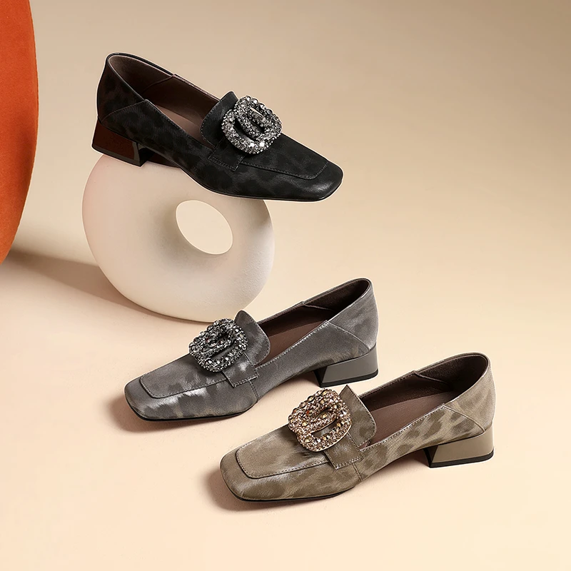 AMEINOR2025春季新款水钻方扣豹纹真皮百搭低跟舒适女士单鞋