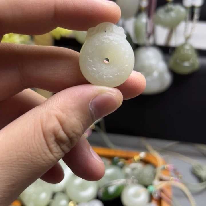 和田玉未镶嵌发饰