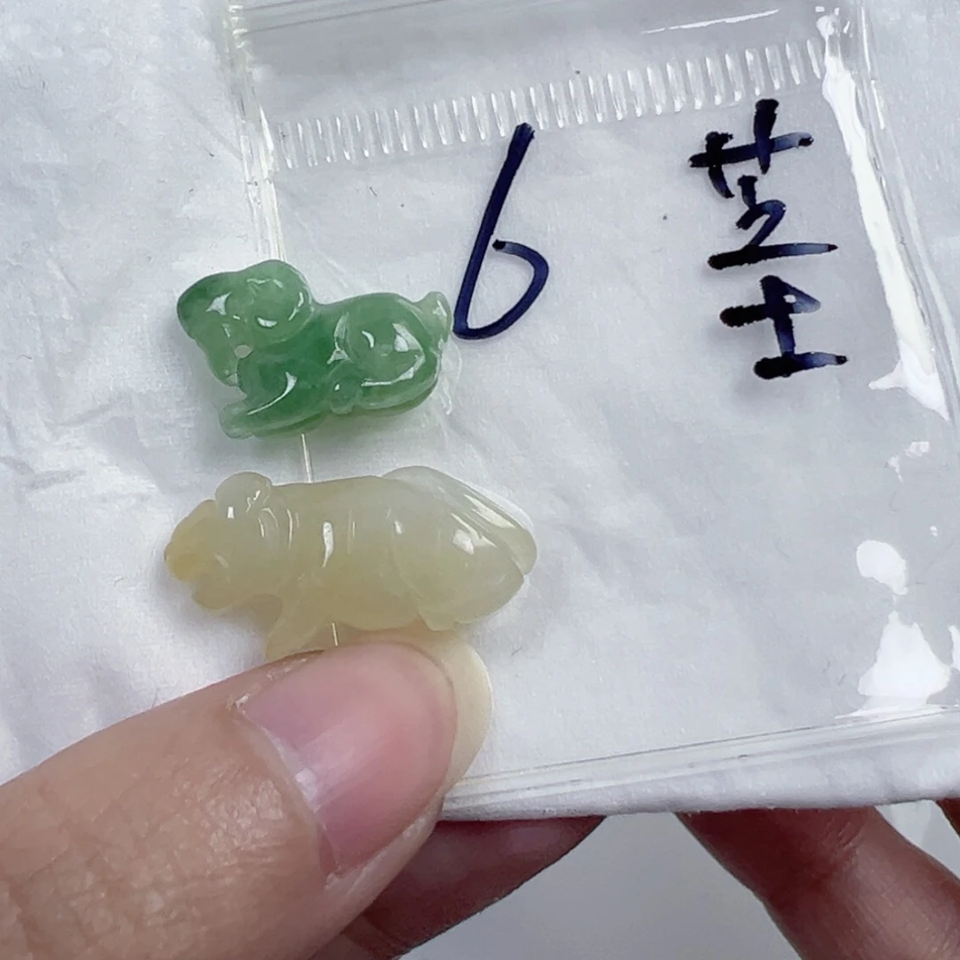 芝***馨翡翠散珠6号链接，A货翡翠