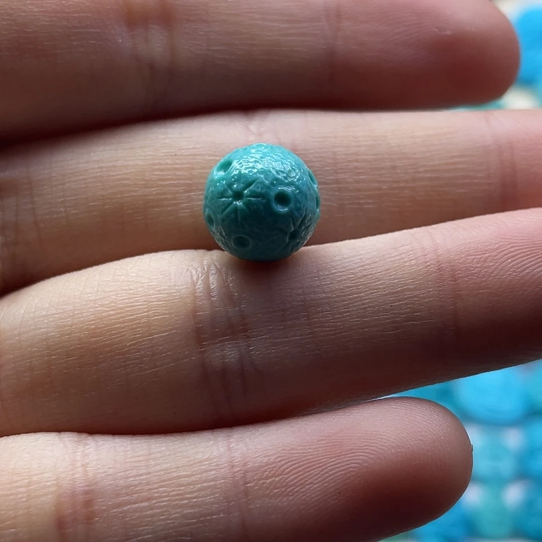 绿松石未镶嵌颈饰