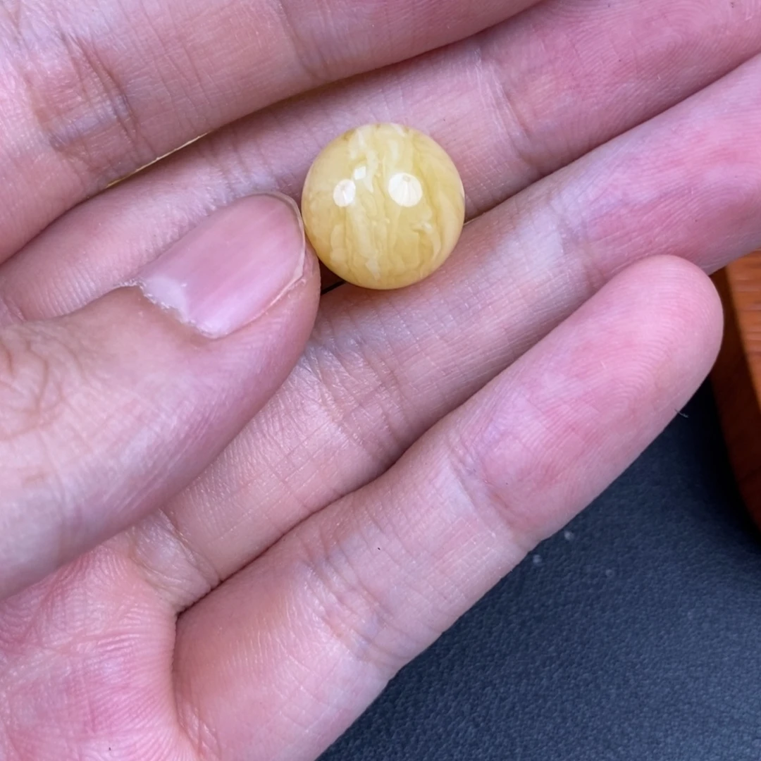 裸石琥珀未镶嵌千层26
