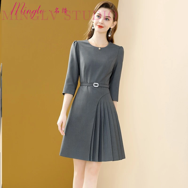 名缕气质通勤七分袖连衣裙女秋季2025新款小个子收腰显瘦百褶裙子