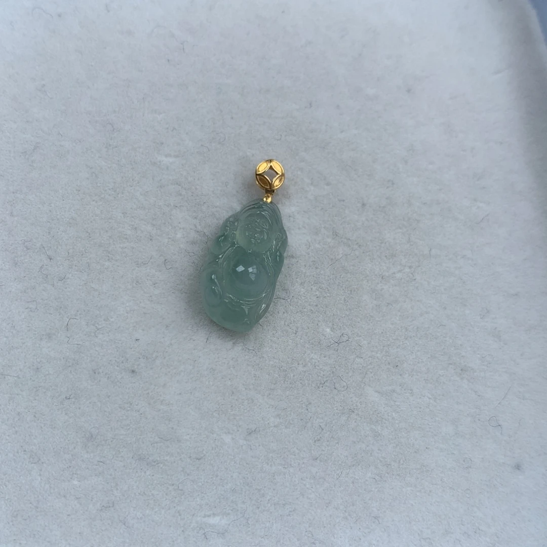 翡翠18K金镶嵌颈饰财