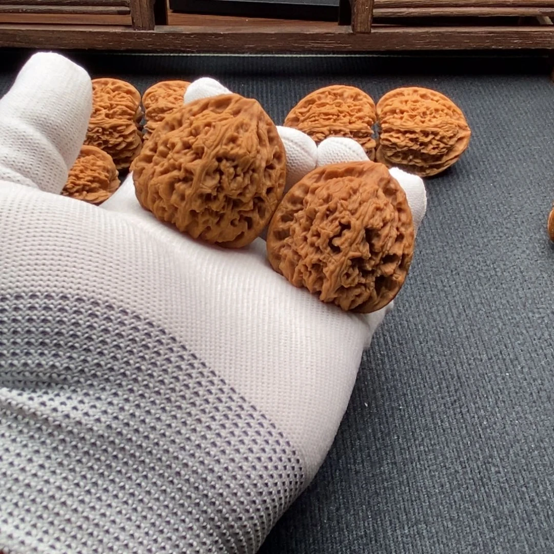 吊坠文玩核桃全品42尺寸三角南疆石