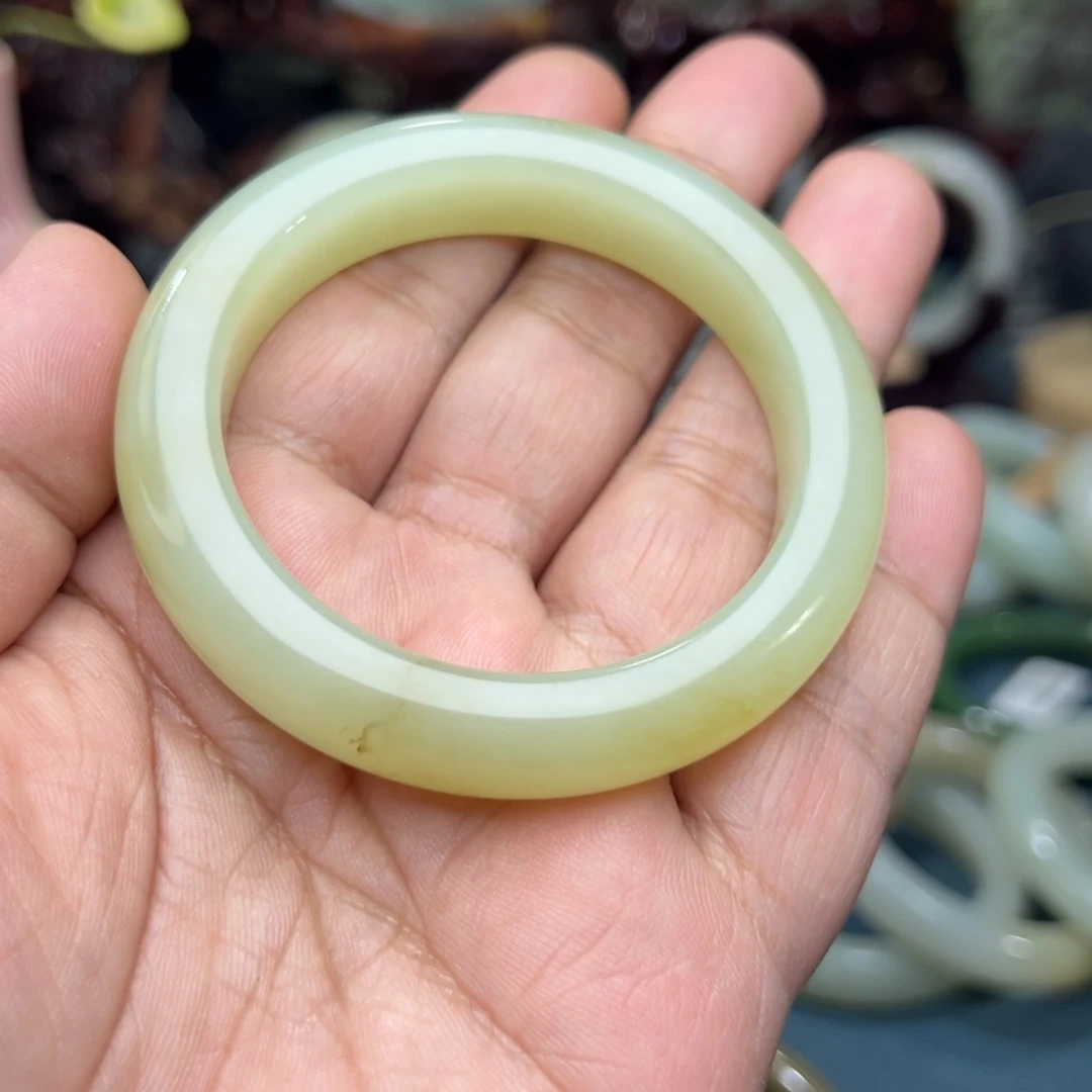 和田玉手镯未镶嵌@****8