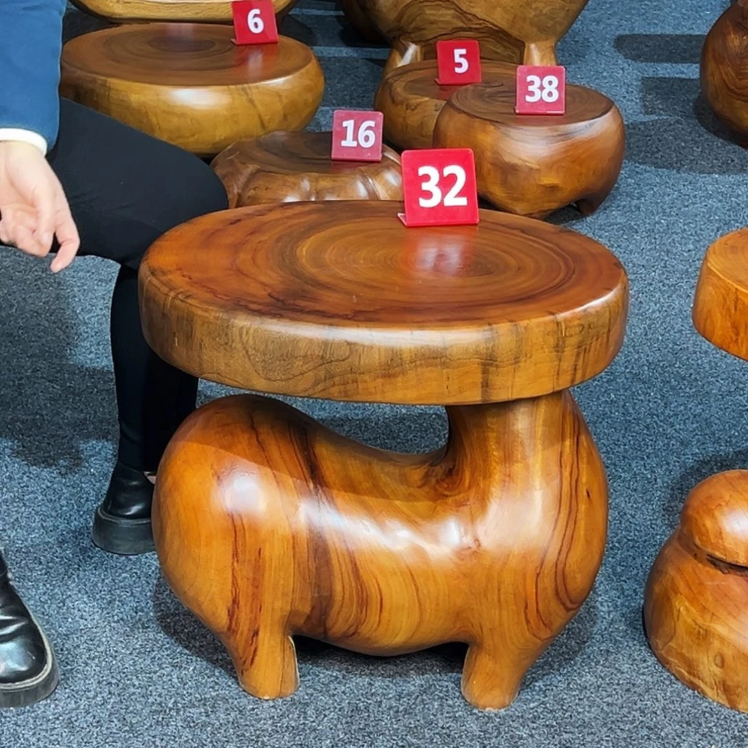 李***子号香樟木尺寸：50-41-45cm