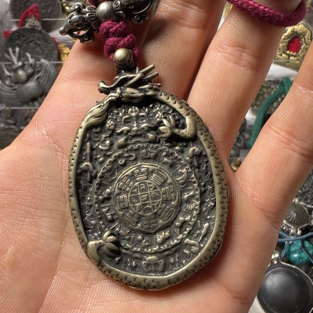 一***话玻璃颈饰啊啊啊啊啊