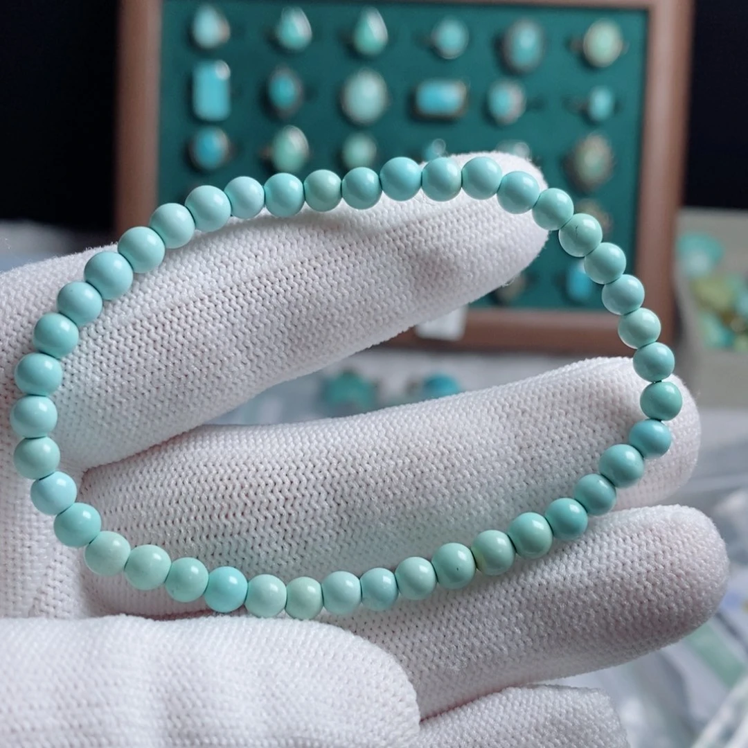 绿松石颈饰未镶嵌