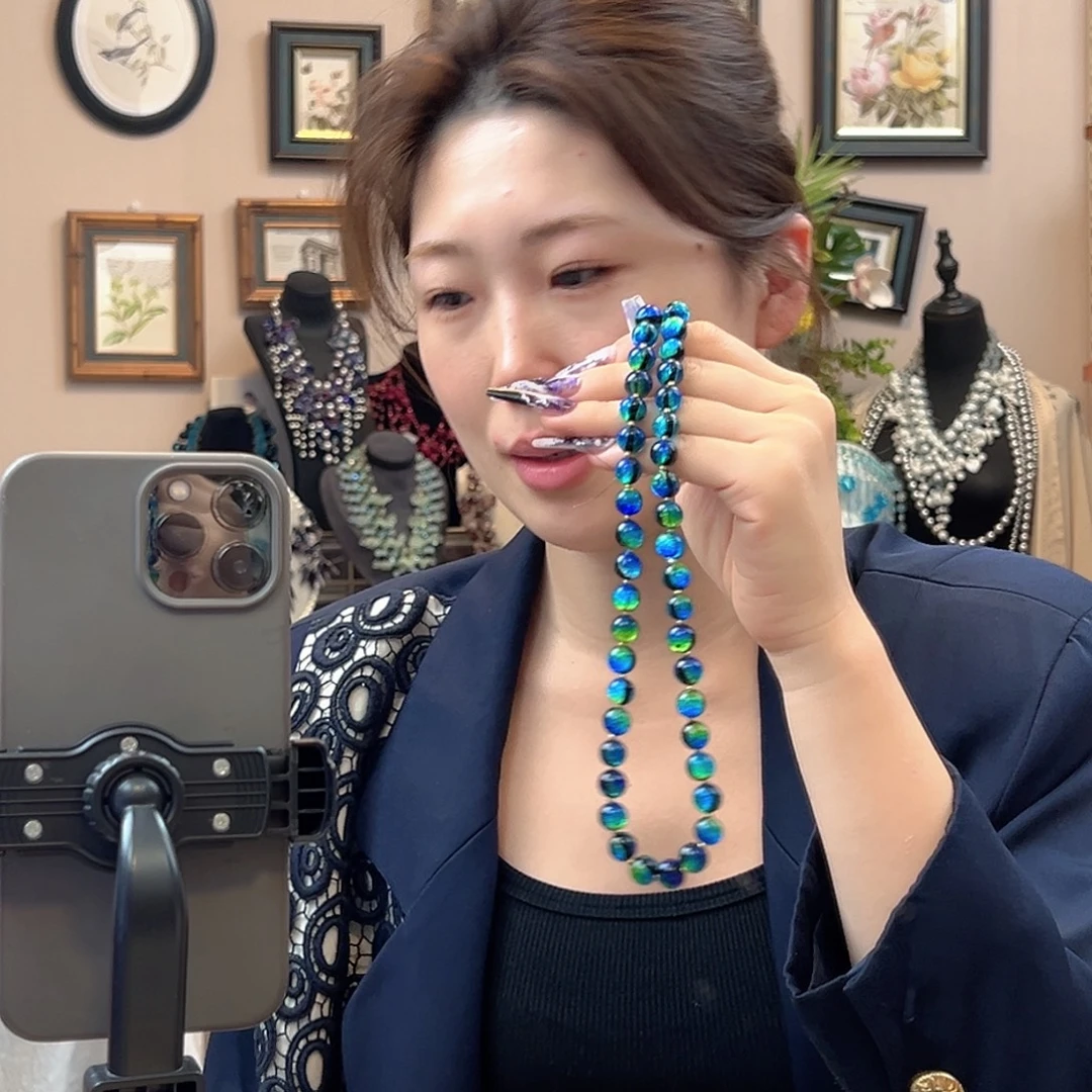 大***朵玻璃颈饰编号312 项链