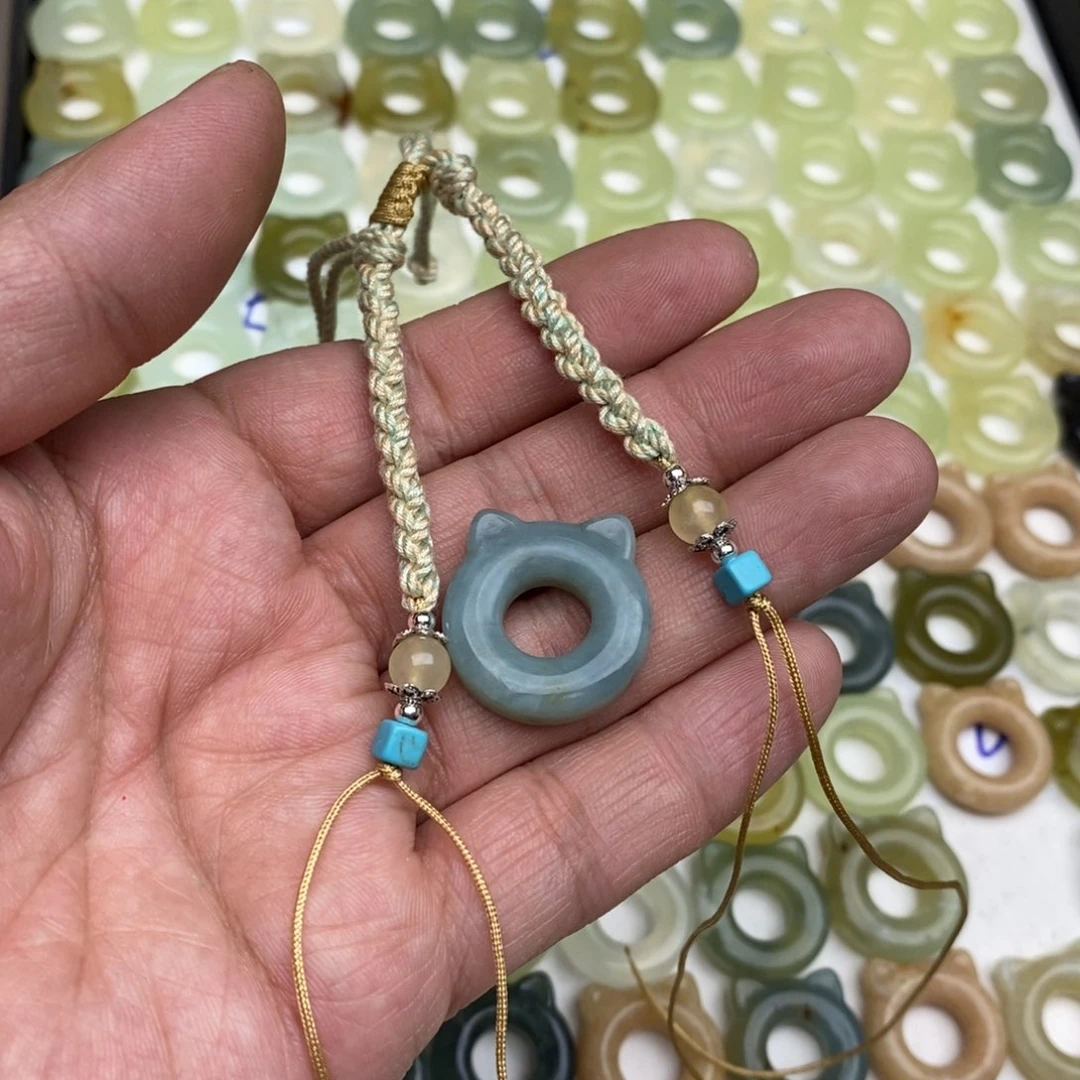 岫玉纯天然岫玉默认微瑕，不退不换未镶嵌凜*藤