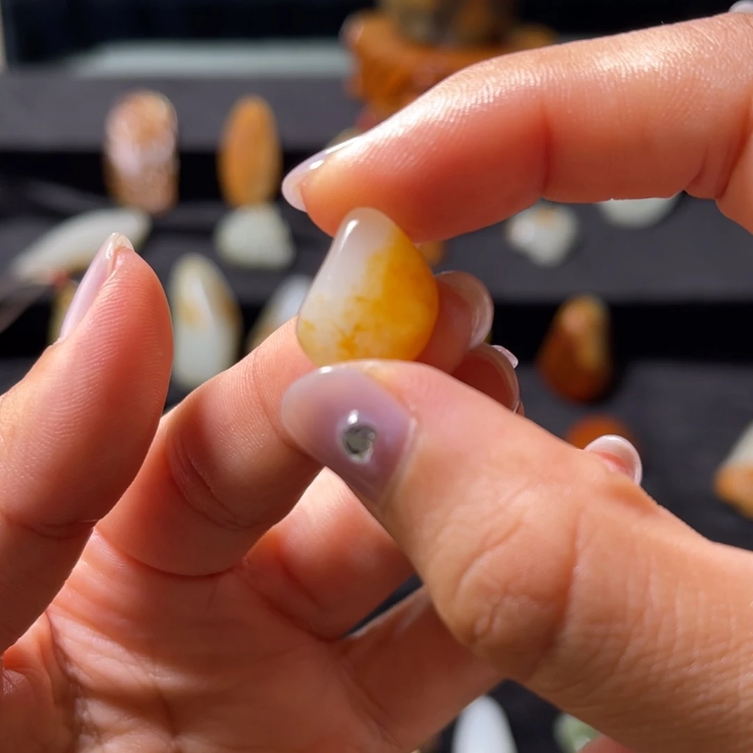 和田玉（子料）未镶嵌挂件