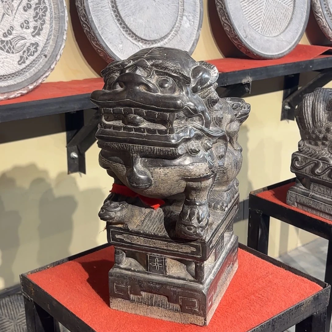 根***作石材天然青石，石雕