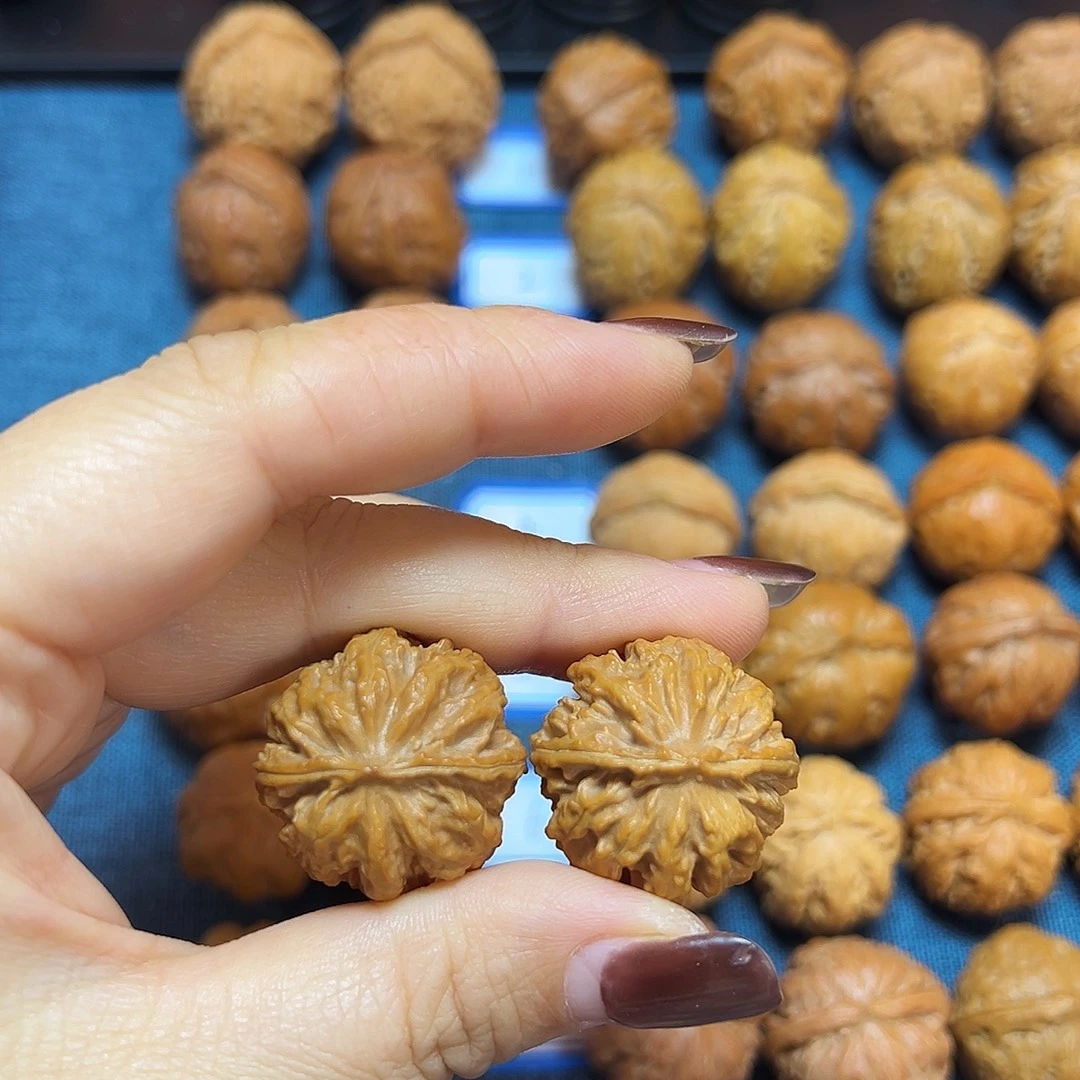 义***链吊坠文玩核桃八棱