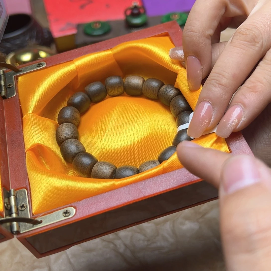 大叶紫檀（黑酸枝木类）