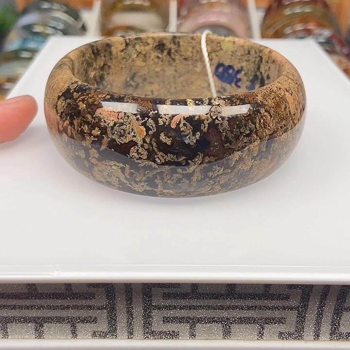 玛瑙/玉髓手镯未镶嵌茉**开
