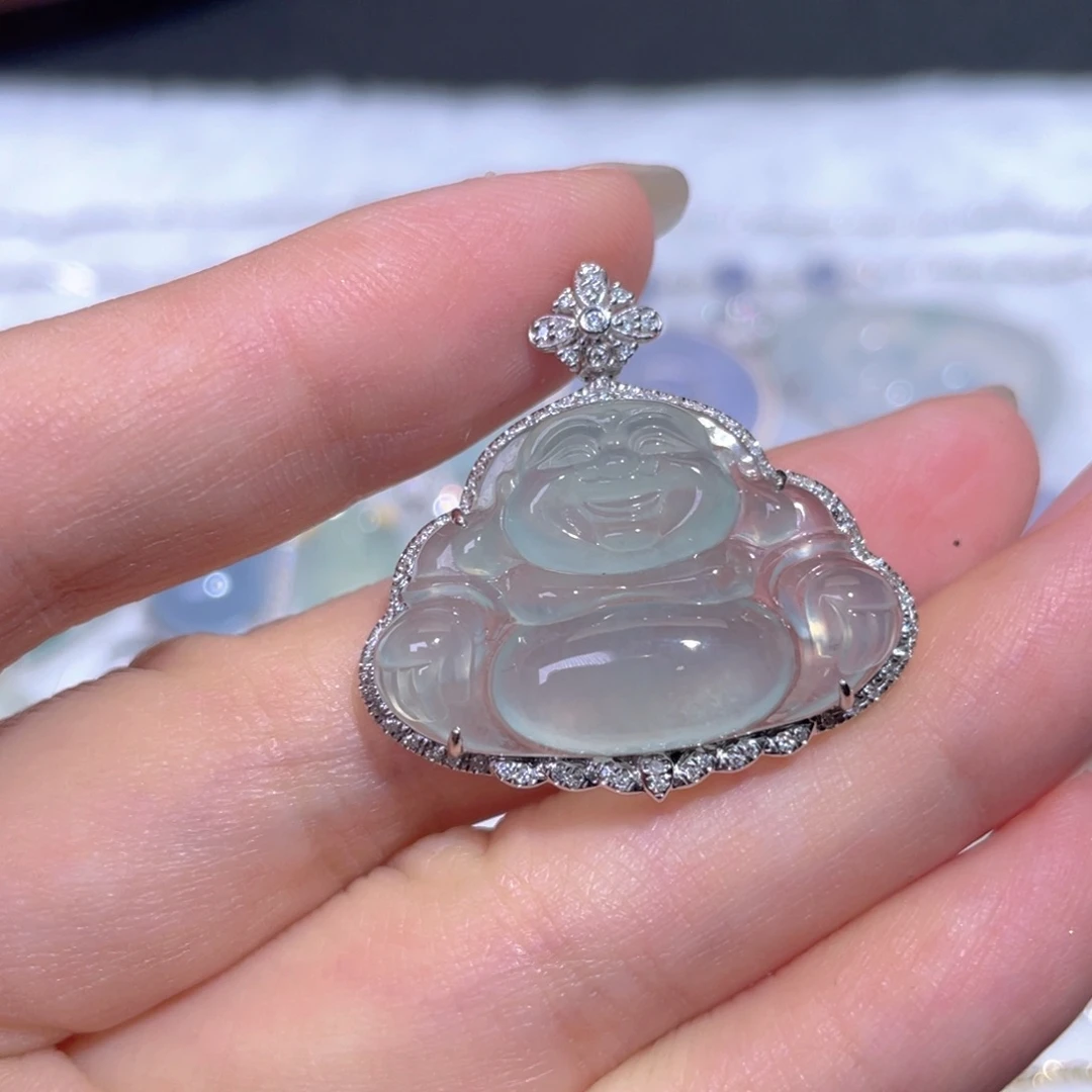 颈饰18K金镶嵌翡翠翡翠