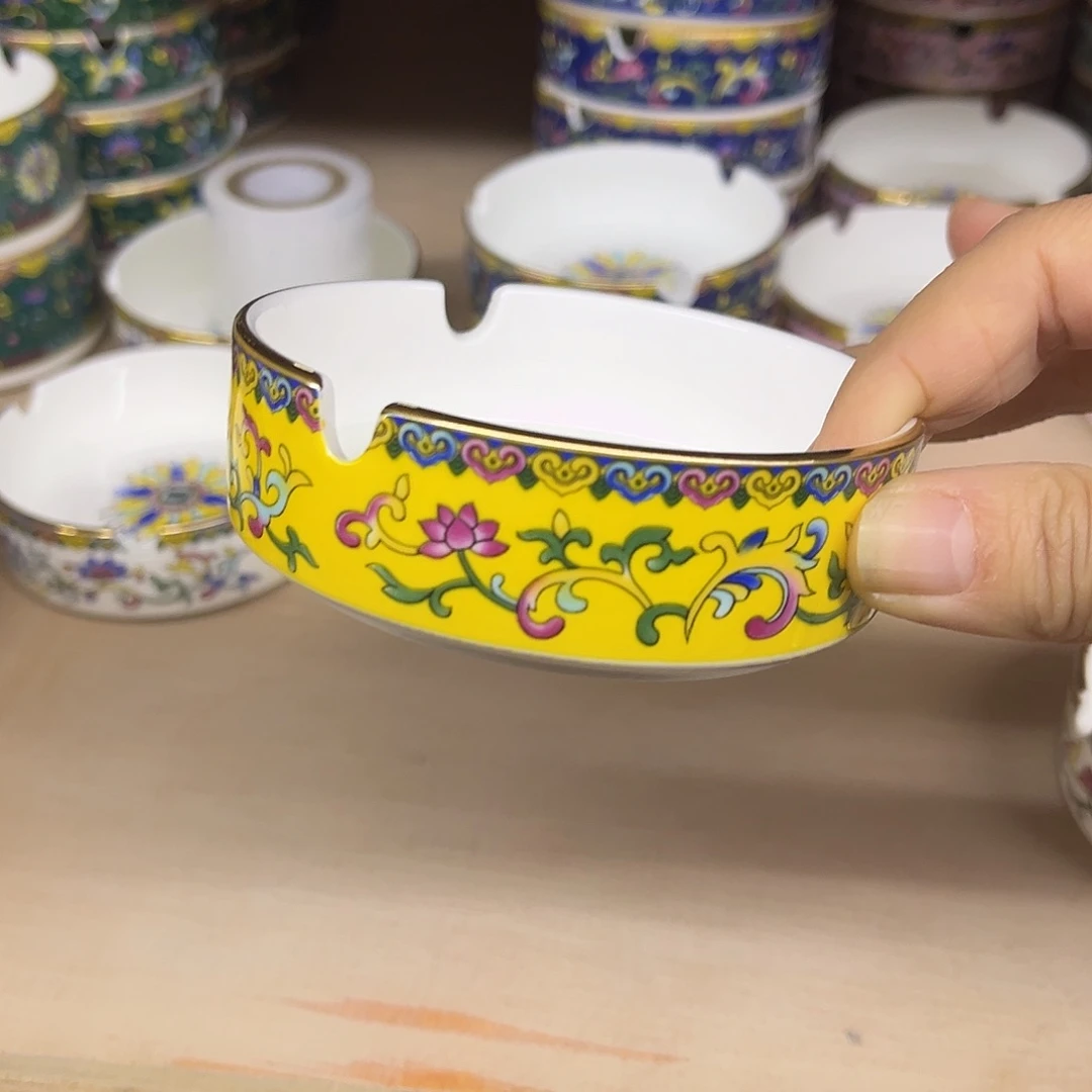 珐琅1个………………………………