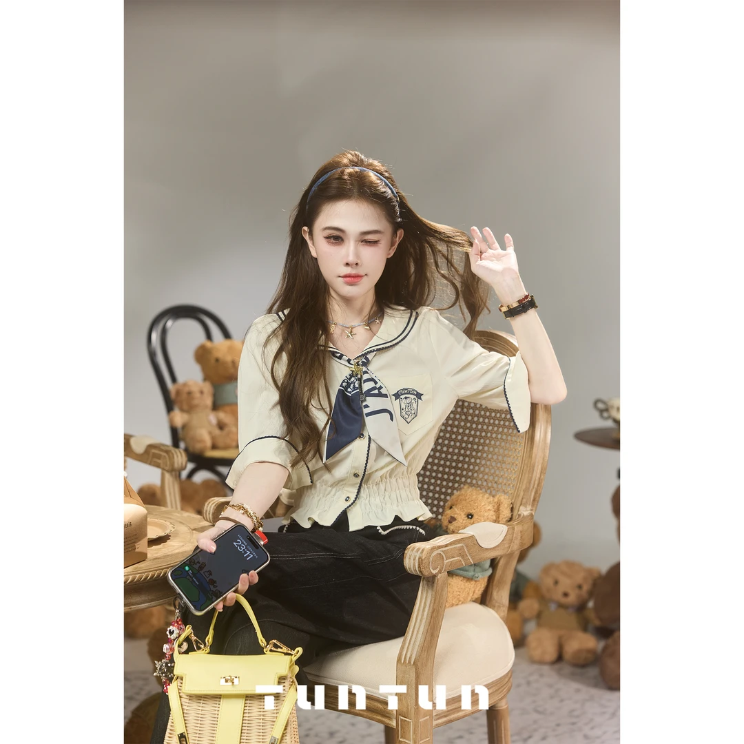 吞吞春夏季5月4号上新【航海日记，丝巾要自己配哦！】衬衫女