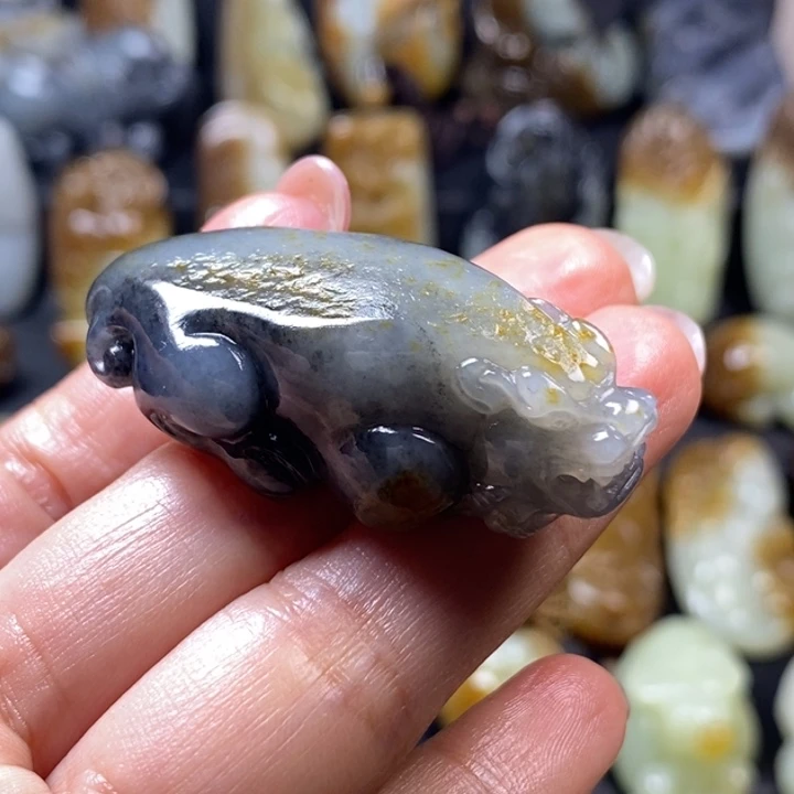 和田玉未镶嵌挂件