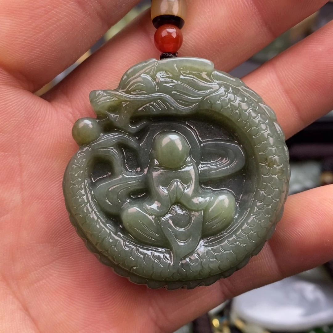 和田玉颈饰未镶嵌