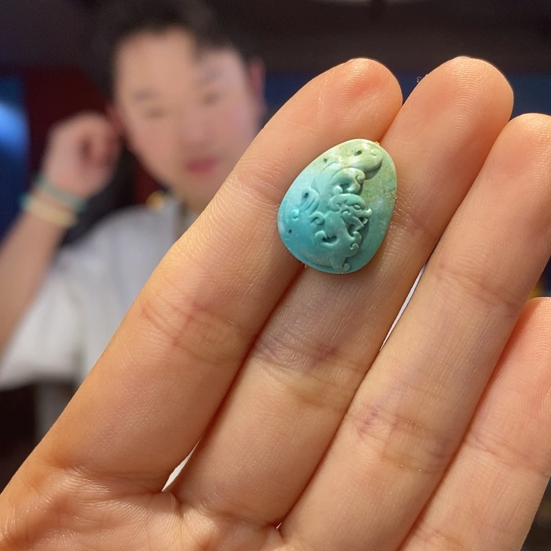 绿松石未镶嵌珠宝奇石