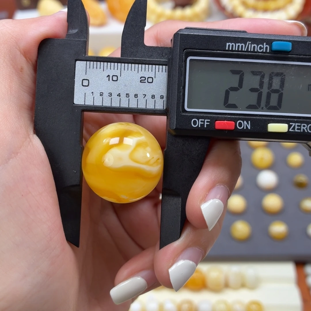 琥珀未镶嵌裸石焦皮溶洞23.8mm