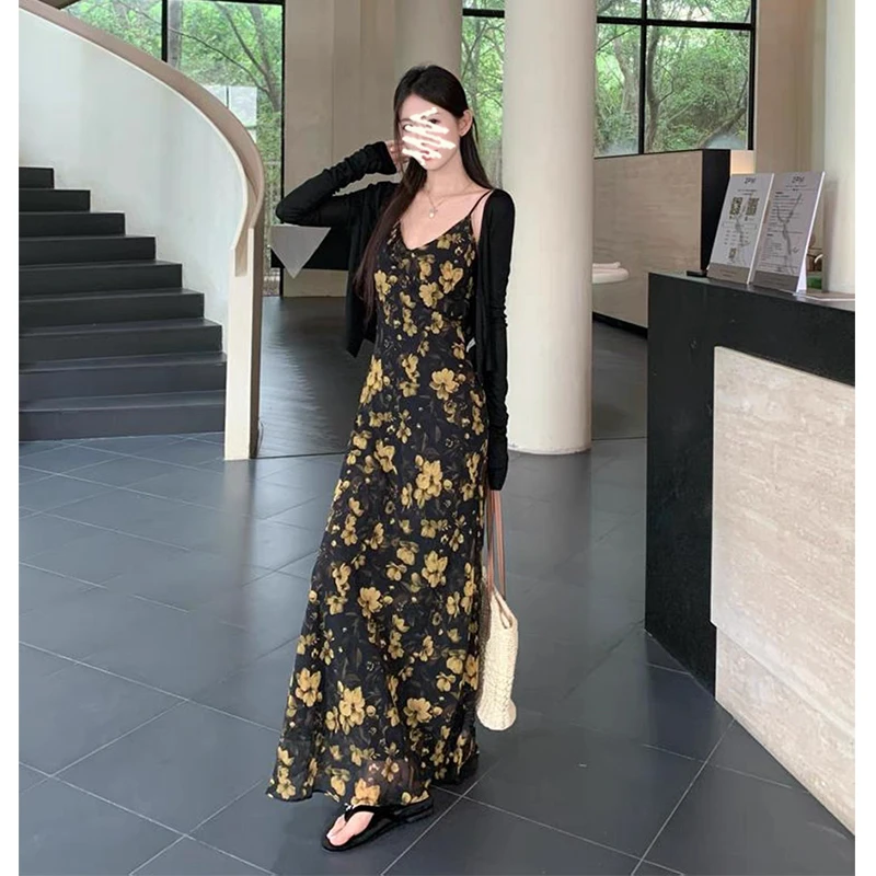 2025夏季新款女法式气质薄款修身针织开衫收腰显瘦碎花吊带连衣裙