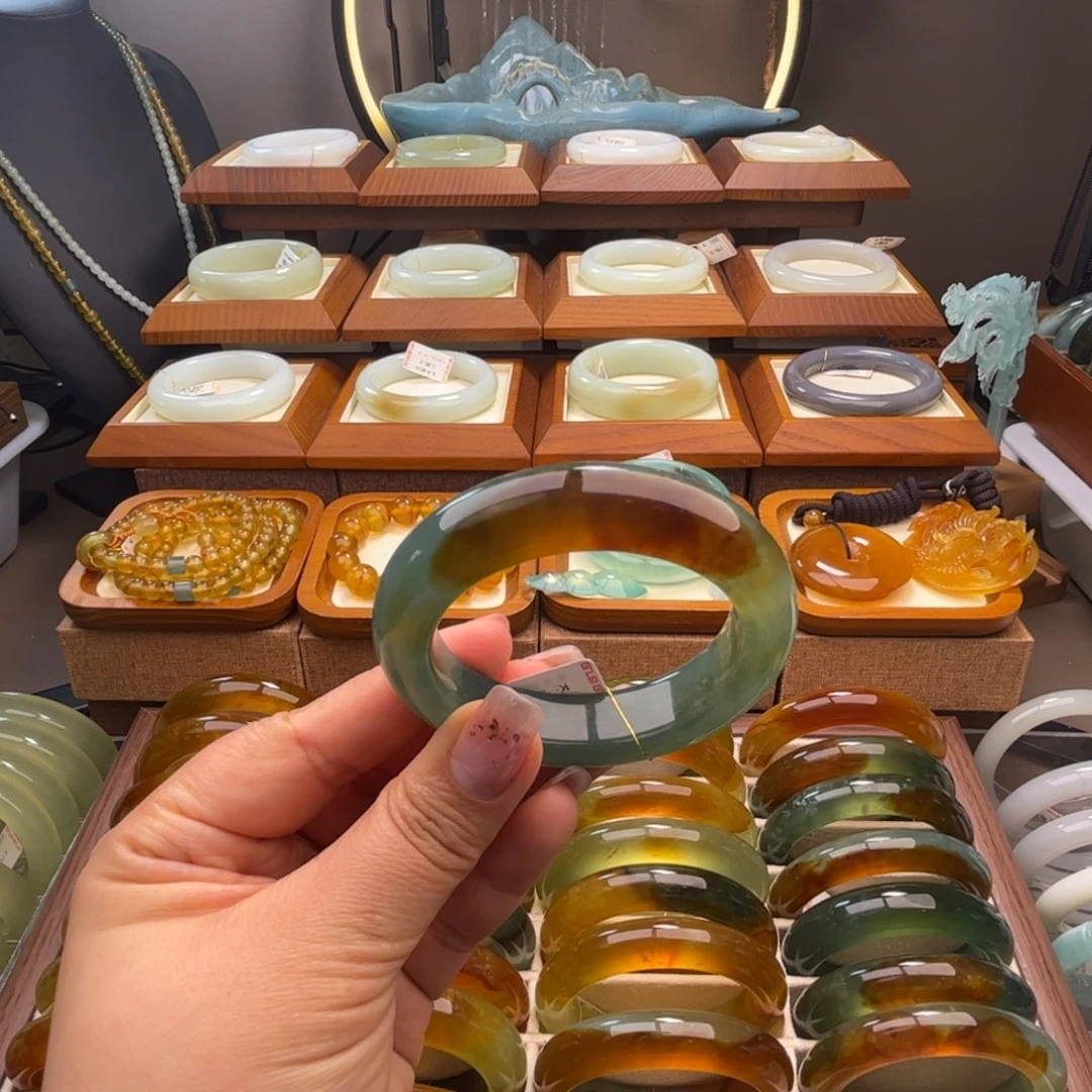 蛇纹石玉未镶嵌53-54