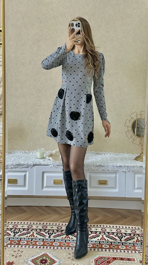 2025款高腰棋盘格连衣裙长袖裙子中裙百搭格子辣妹显瘦[03]