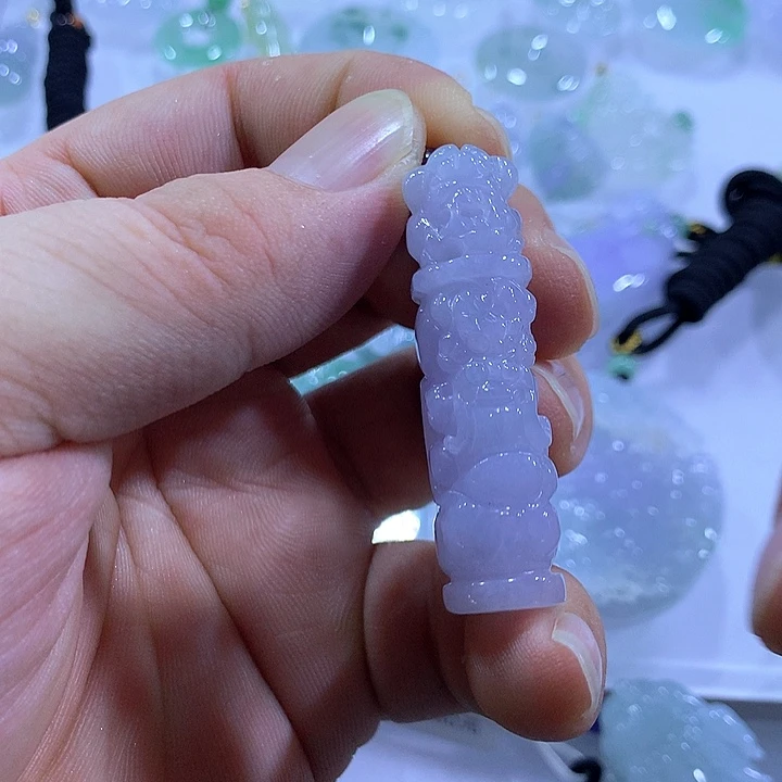 翡翠未镶嵌颈饰天然翡翠A货吊坠