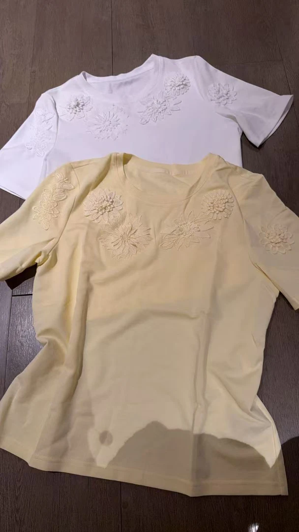 红姐严选立体花朵钉花纯色T恤时尚31689