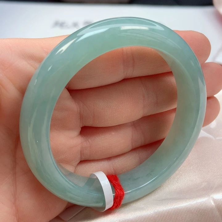 翡翠手镯未镶嵌53圈