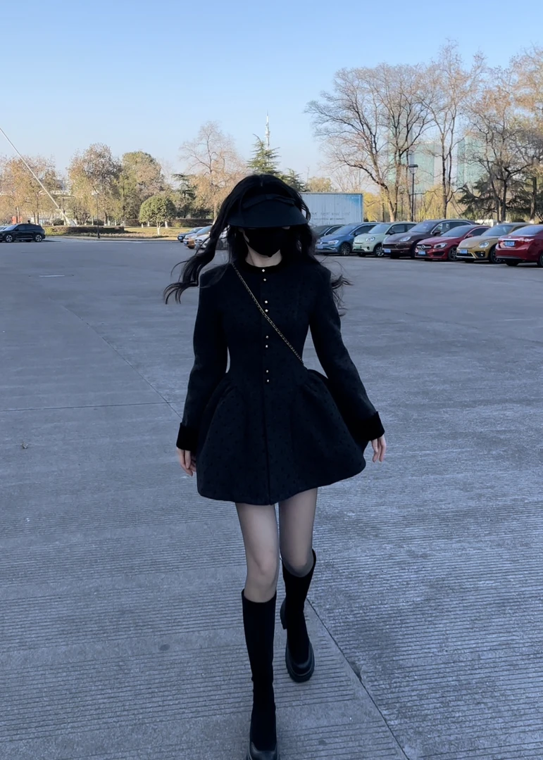 长款网红赫本风小个子时尚连衣裙中长款女装波点显瘦法式黑色