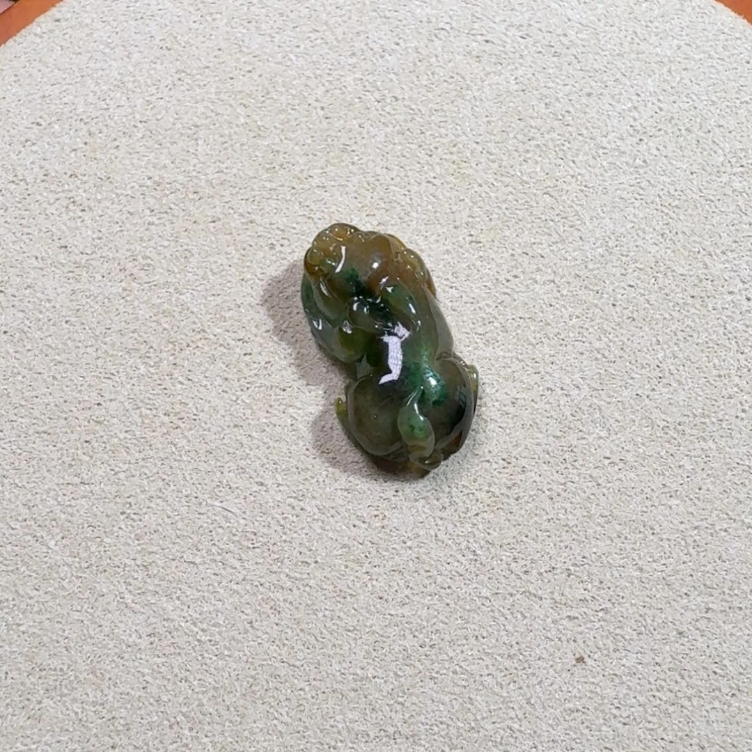 翡翠配石天然A货翡翠裸石貔貅