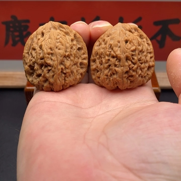 阿***斯文玩核桃把件南疆