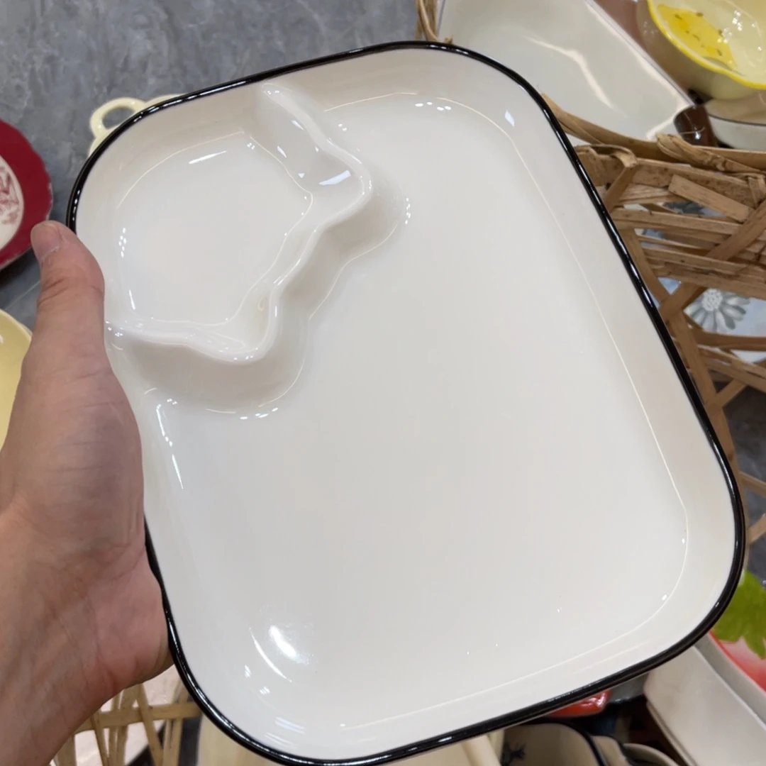 陶瓷微瑕餐具介意勿拍，满18飞！