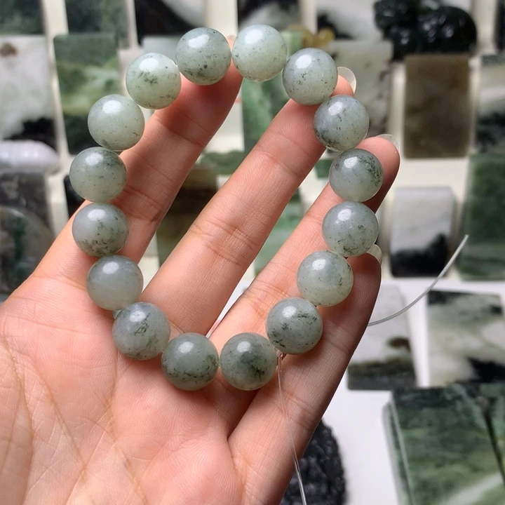 独山玉未镶嵌颈饰卡12