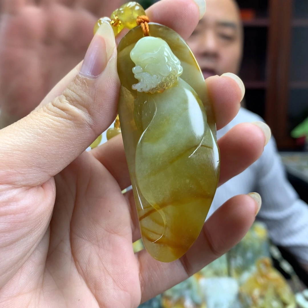 未镶嵌蛇纹石玉颈饰