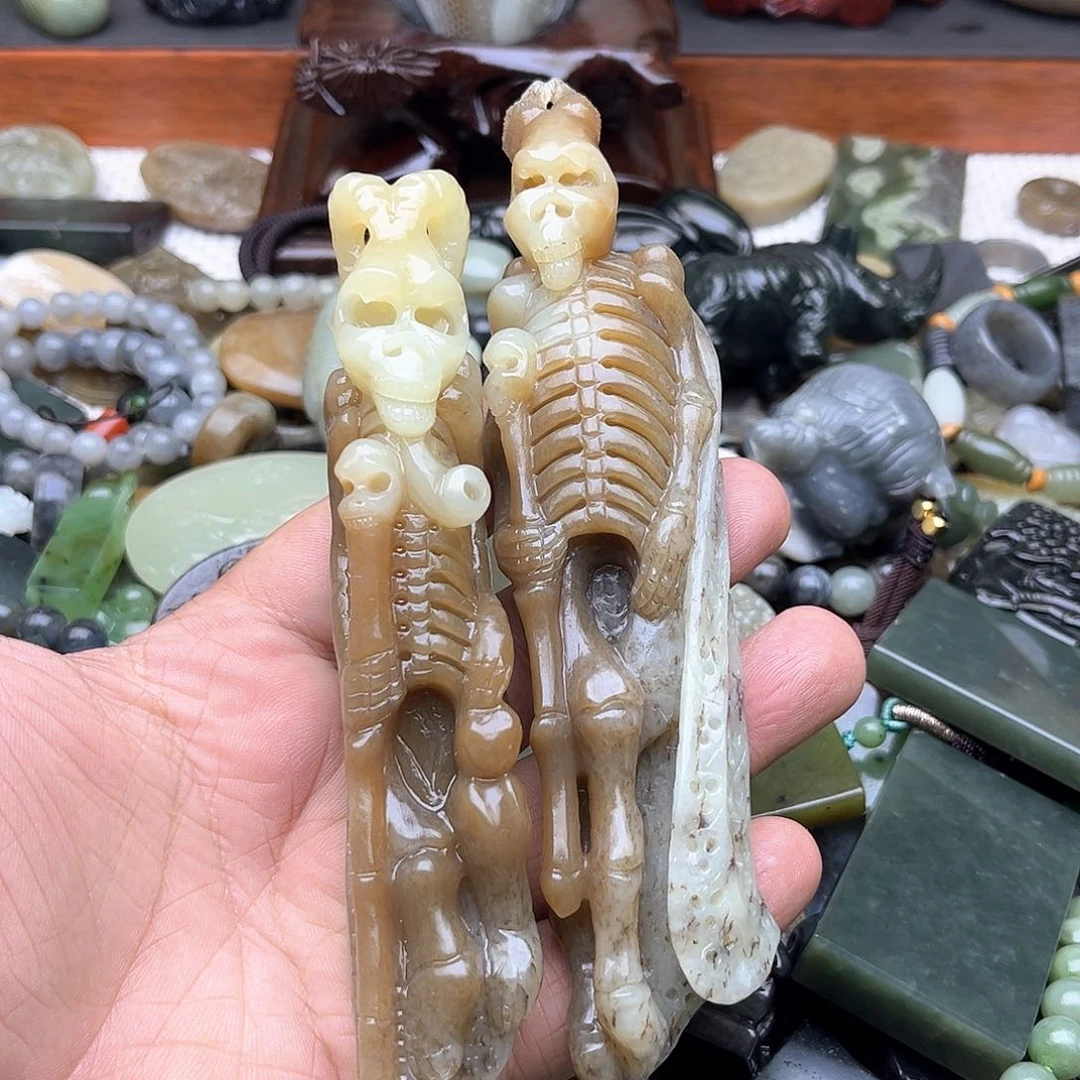 和田玉挂件未镶嵌抱****梦