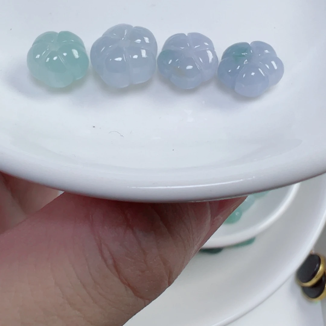 ℡***月翡翠散珠南瓜珠4个