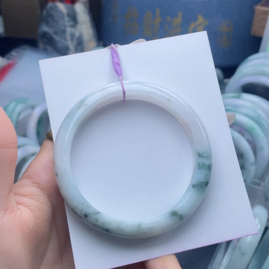 翡翠未镶嵌手镯60.9圈