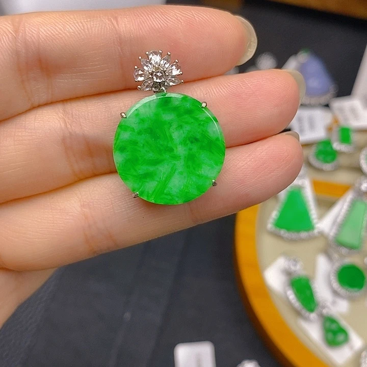 颈饰银S925镶嵌翡翠