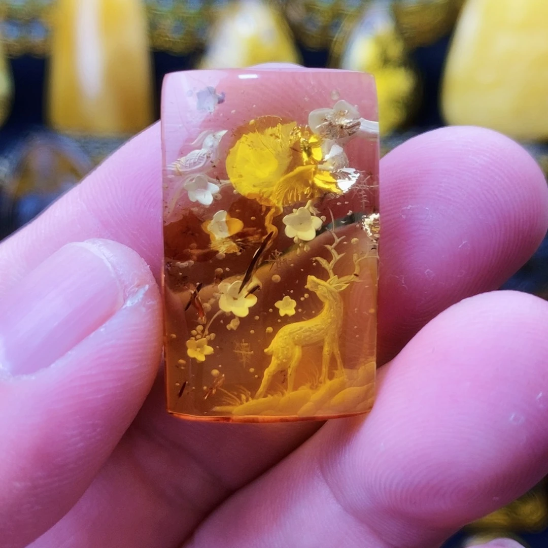 【闪购商品】琥珀（花珀）颈饰未镶嵌花珀阴雕