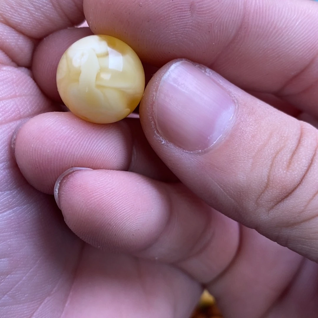 蜜蜡裸石未镶嵌了*李