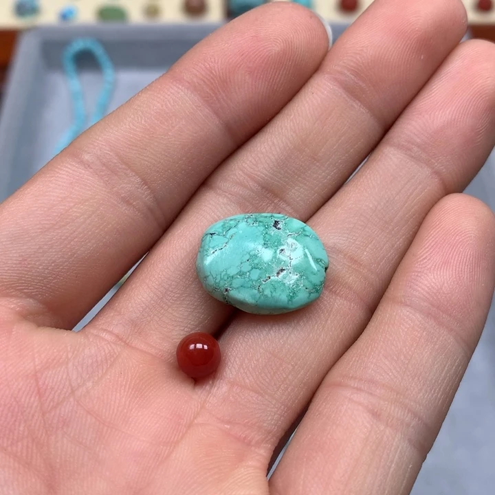 南红玛瑙配饰未镶嵌